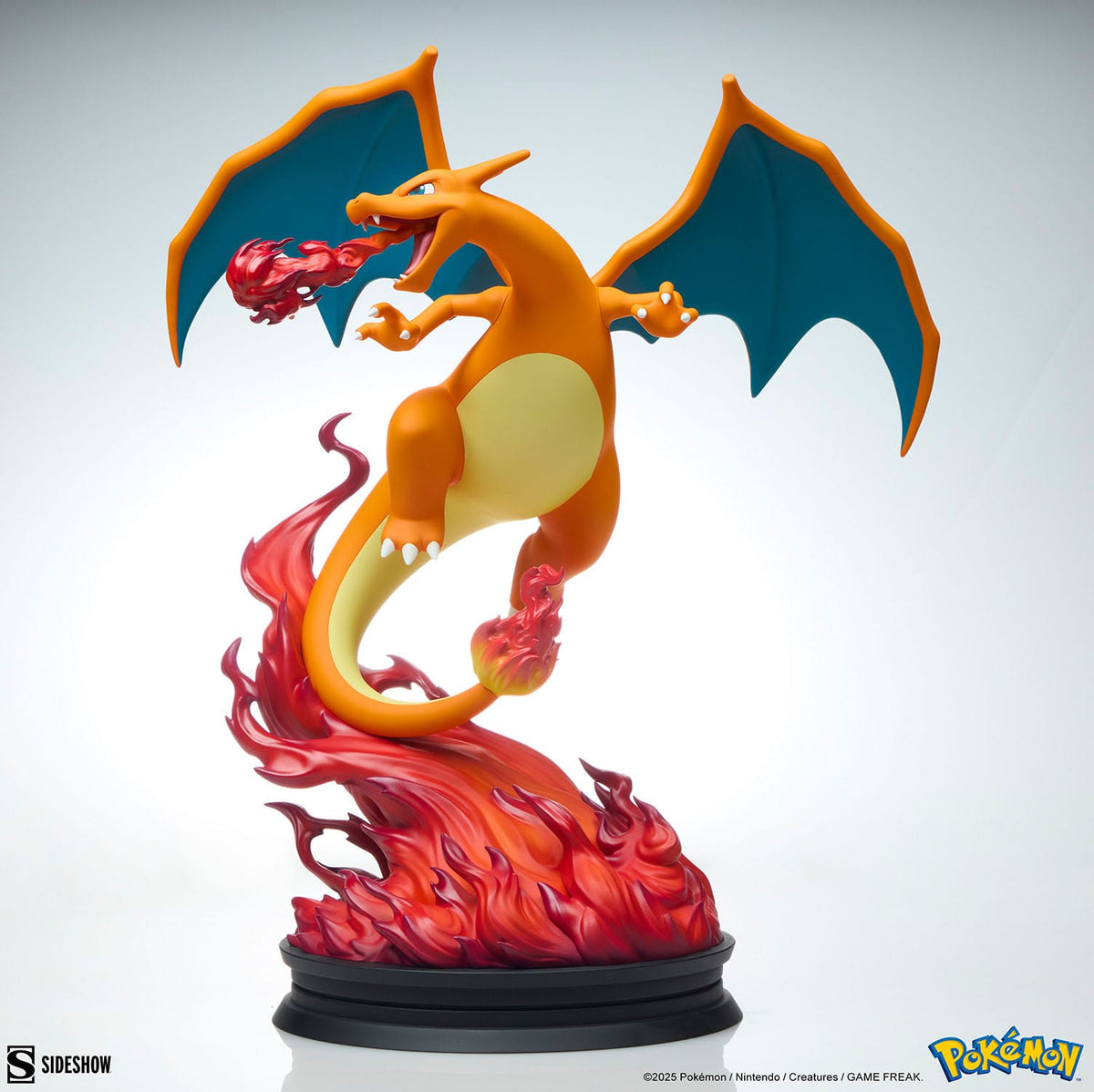 Pokemon Charizard Statue (47 cm)